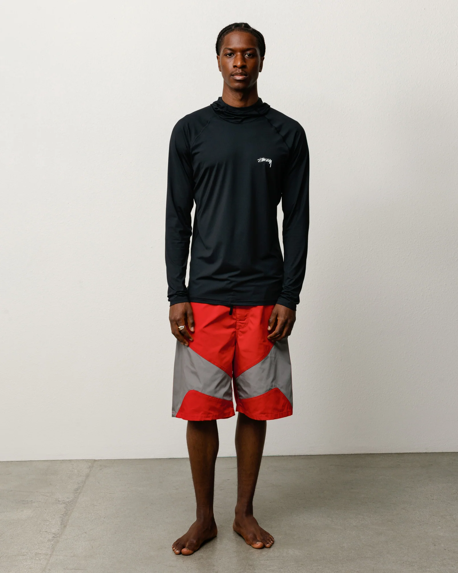 HOODED RASH GUARD