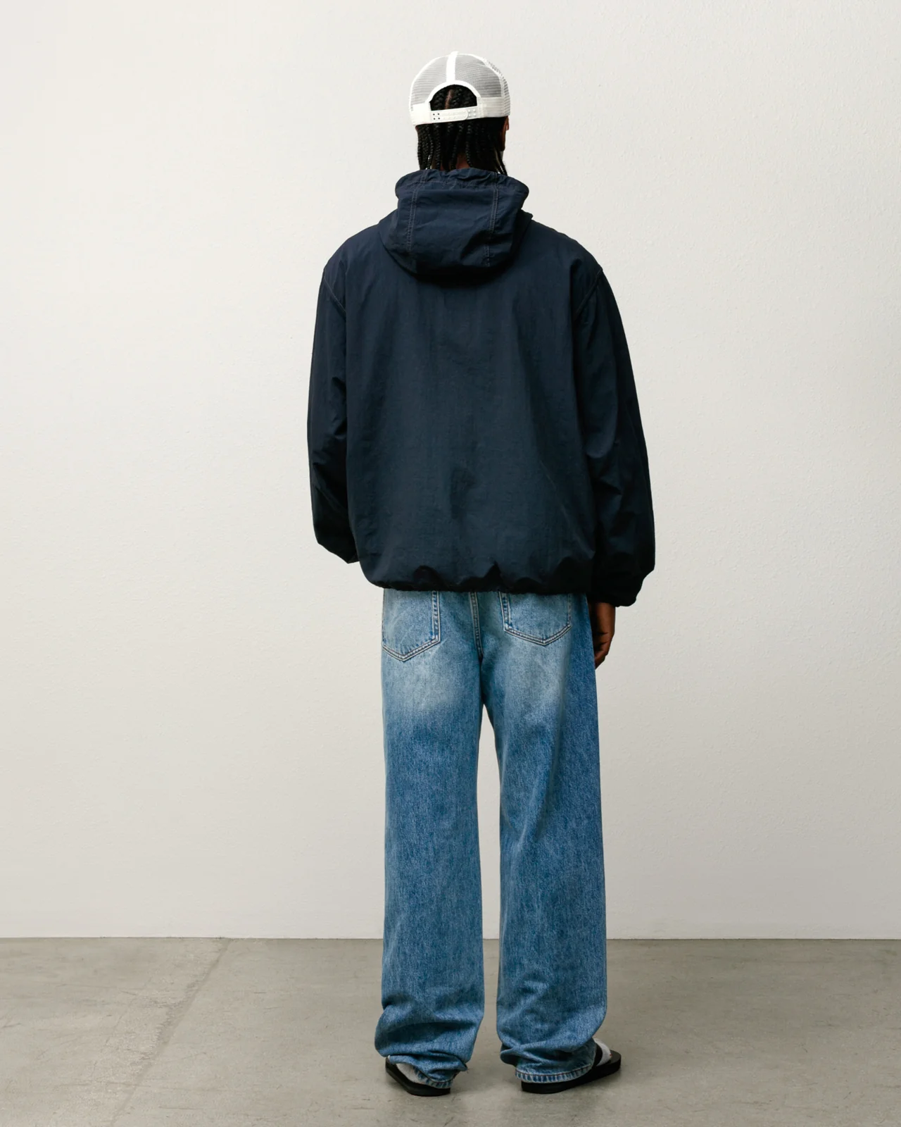 LIGHTWEIGHT HOODED JACKET - Image 2