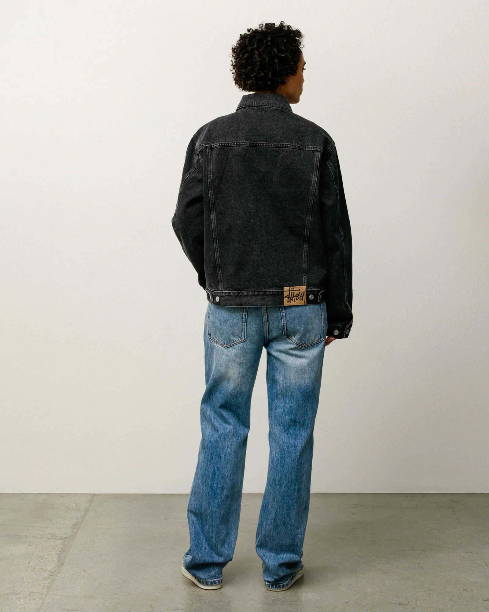 LINED DENIM TRUCKER JACKET - Image 5
