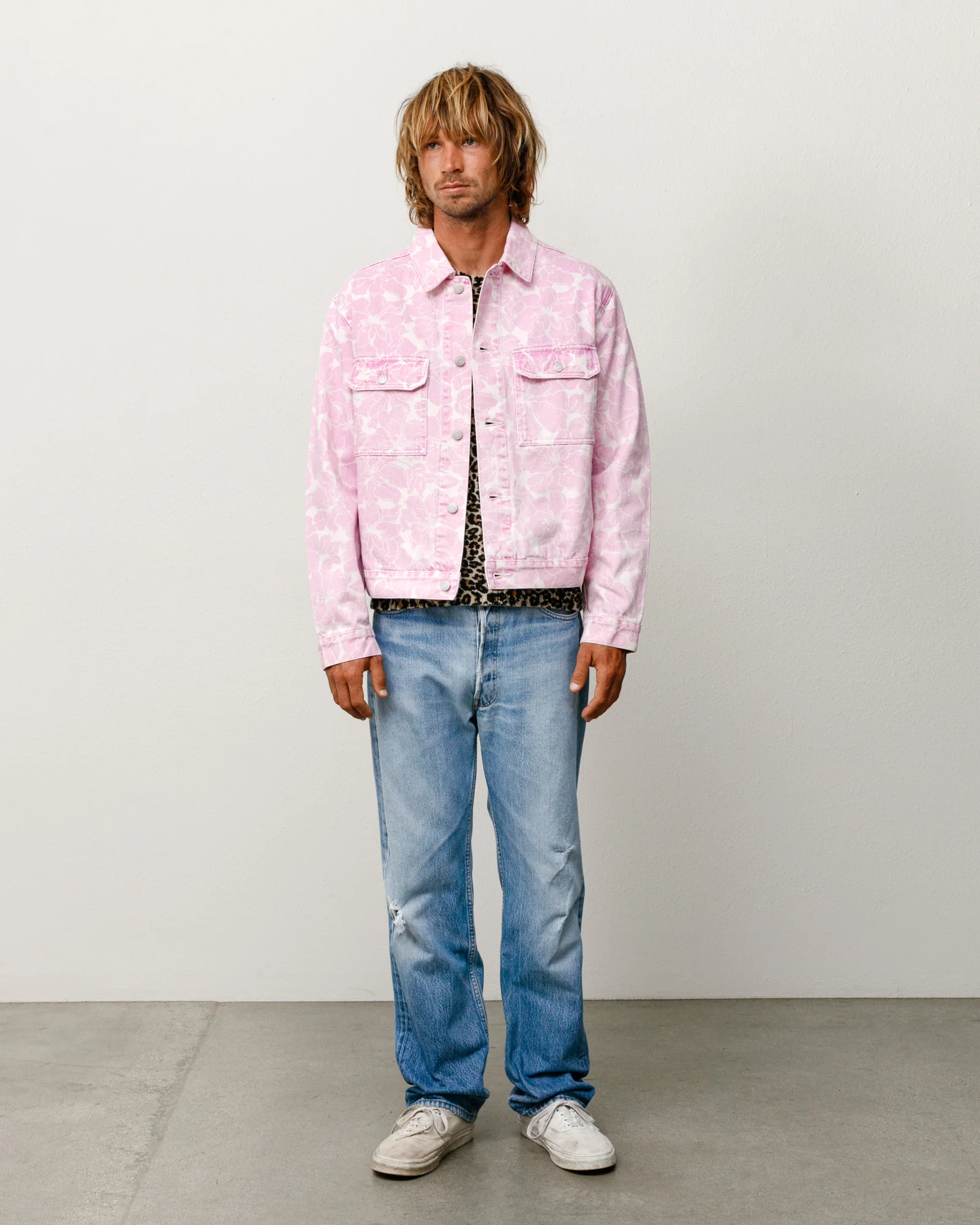 DENIM TRUCKER JACKET - Image 4