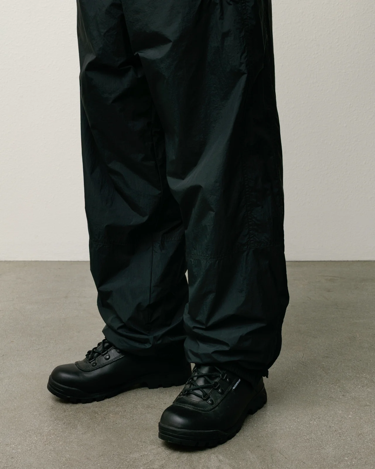 NYLON TRACK PANT - Image 2