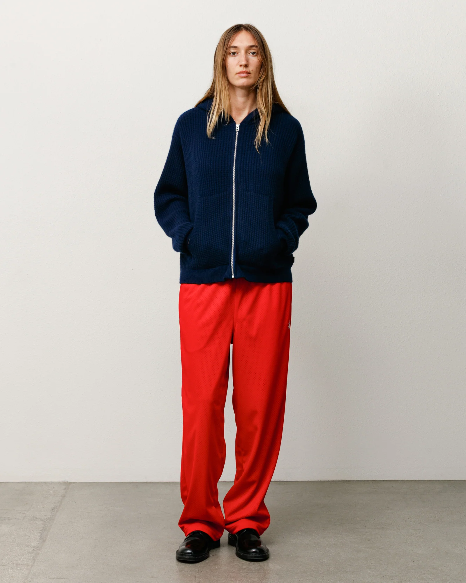 WAFFLE CASHMERE ZIP HOOD SWEATER - Image 3