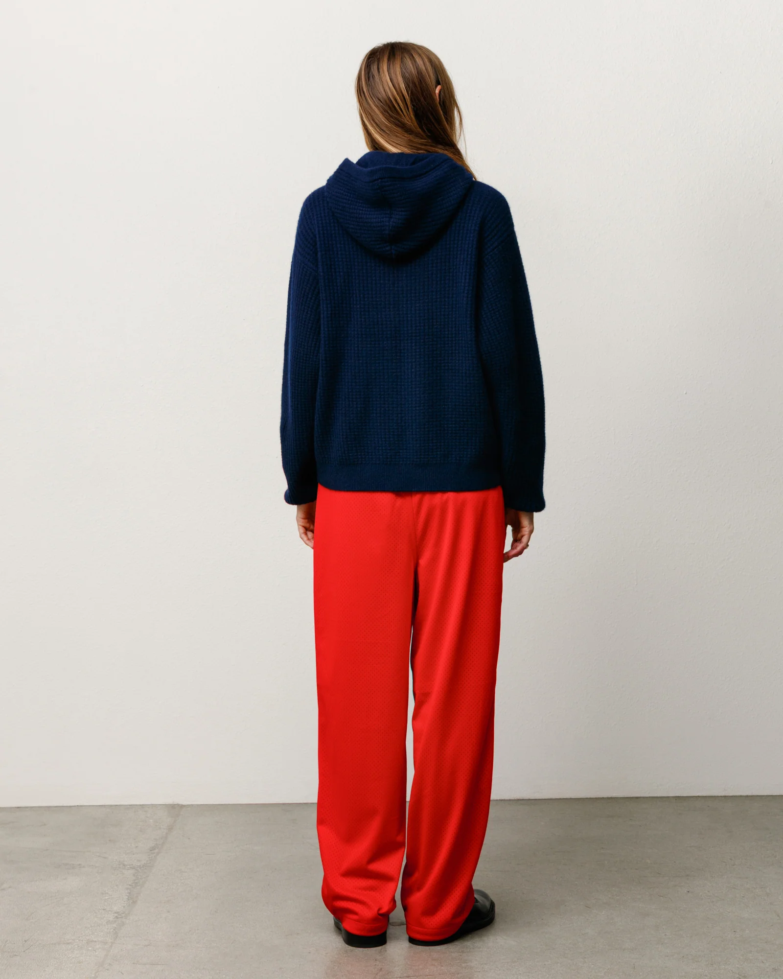 WAFFLE CASHMERE ZIP HOOD SWEATER - Image 5