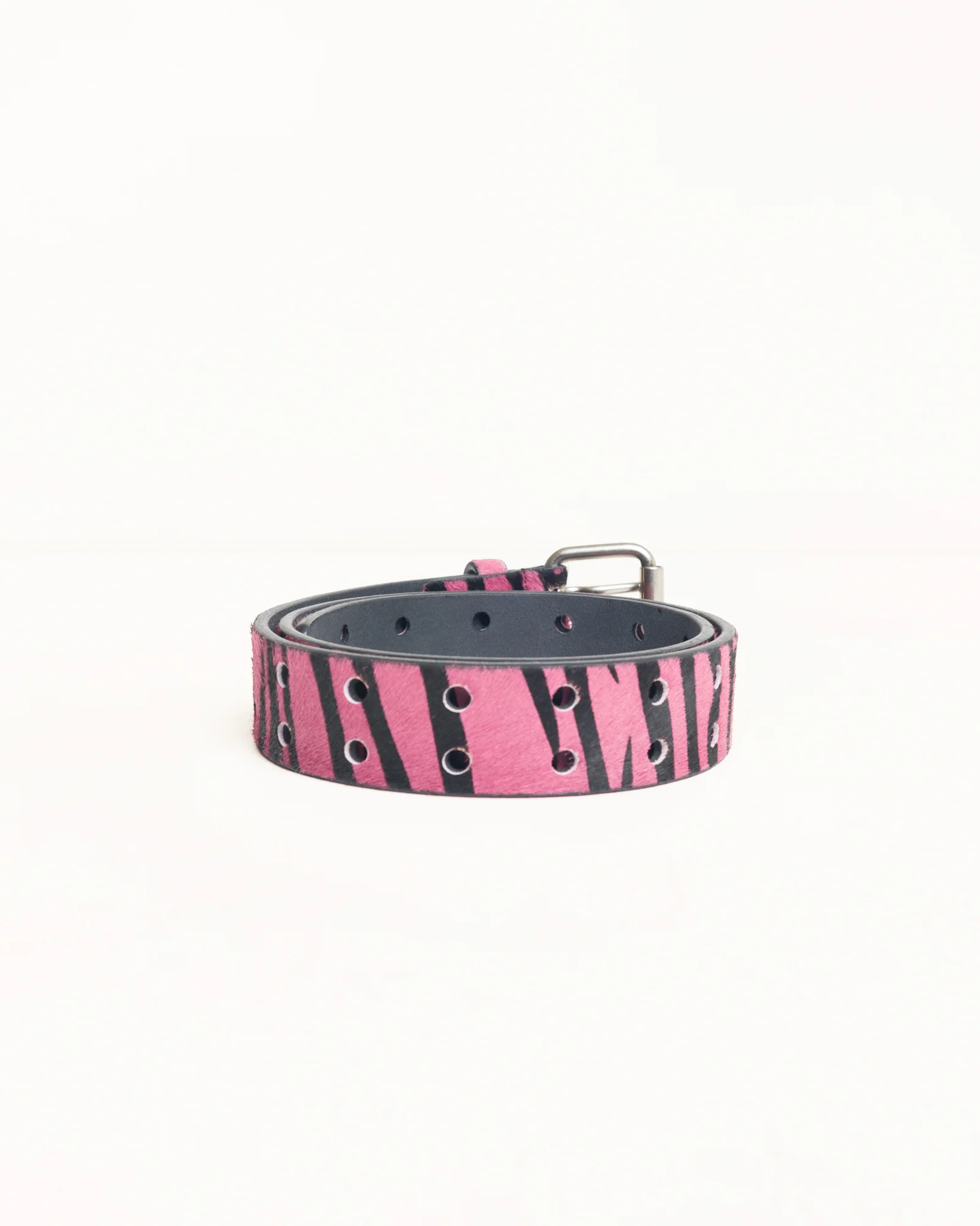PUNCH OUT LEATHER BELT - Image 2